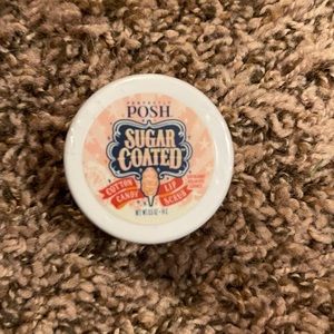 Perfectly Posh lip scrub